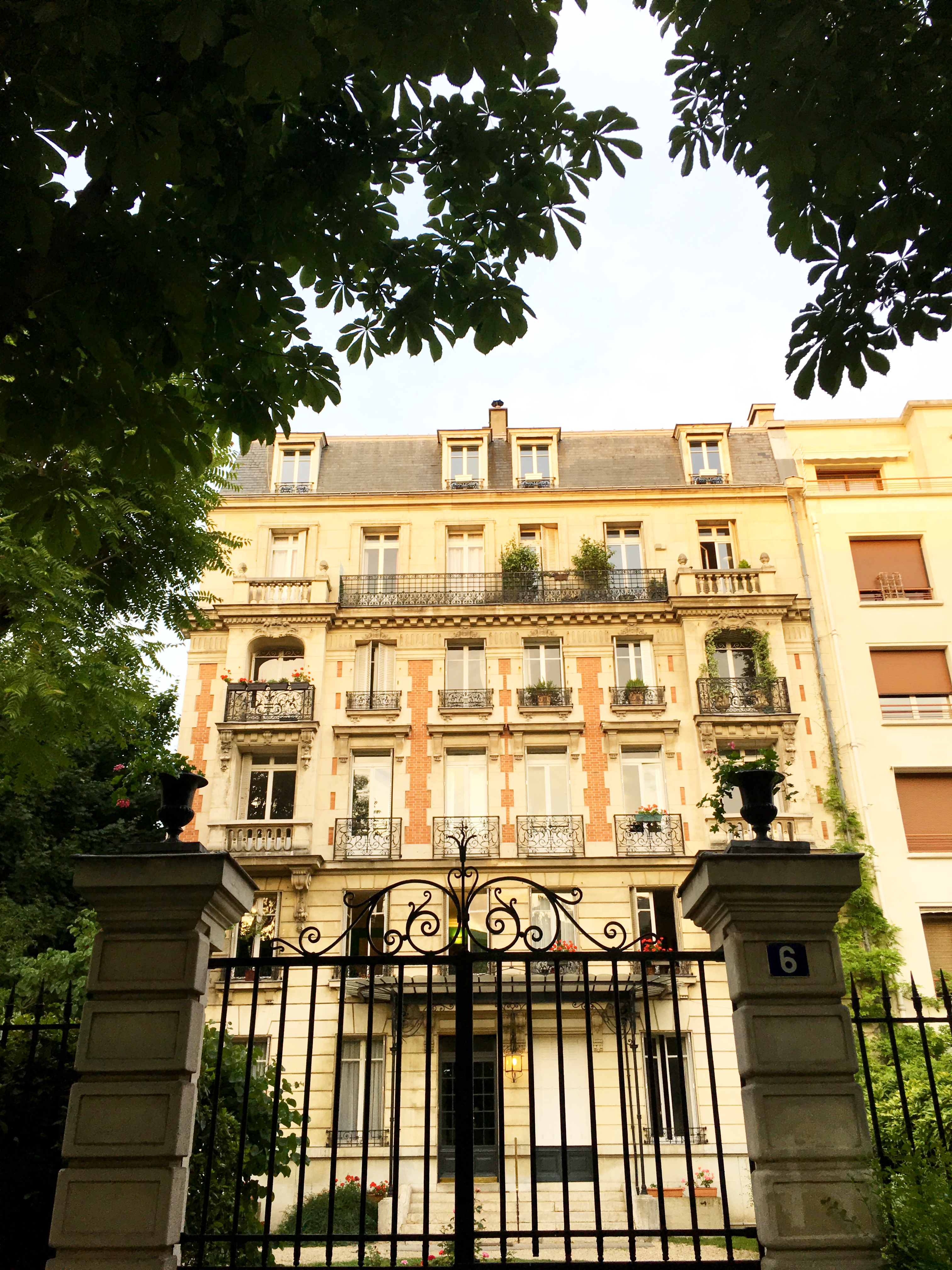 Neuilly-sur-Seine apartments