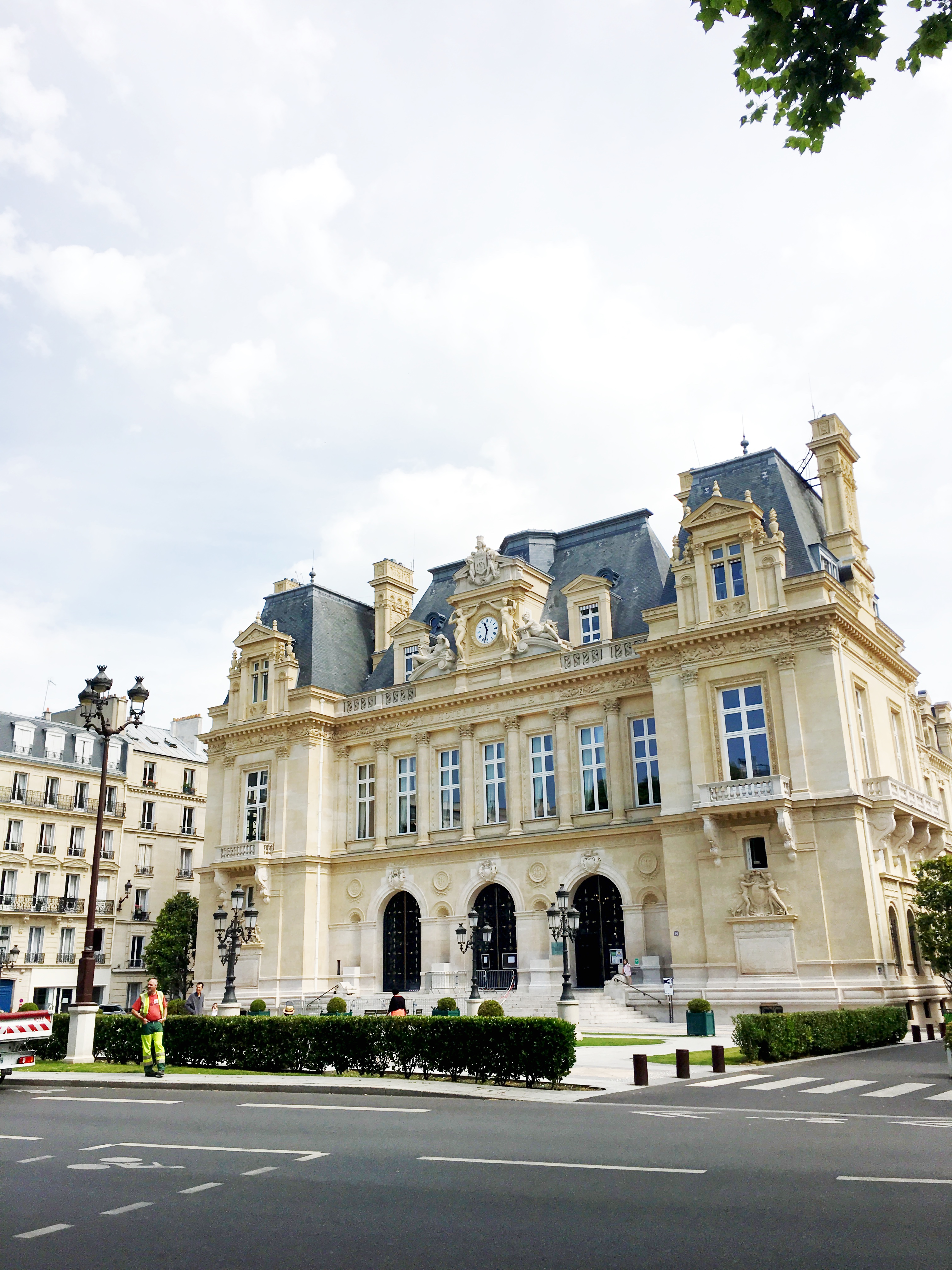 Hotel de Ville Neuilly-sur-Seine