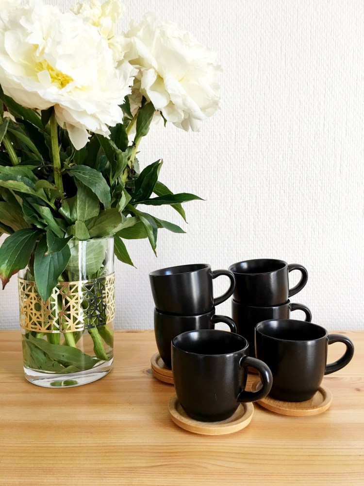 ParisianApartmentDecor_tassesdecafe