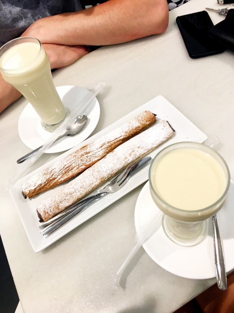 Horchata at Horchateria de Santa Catalina