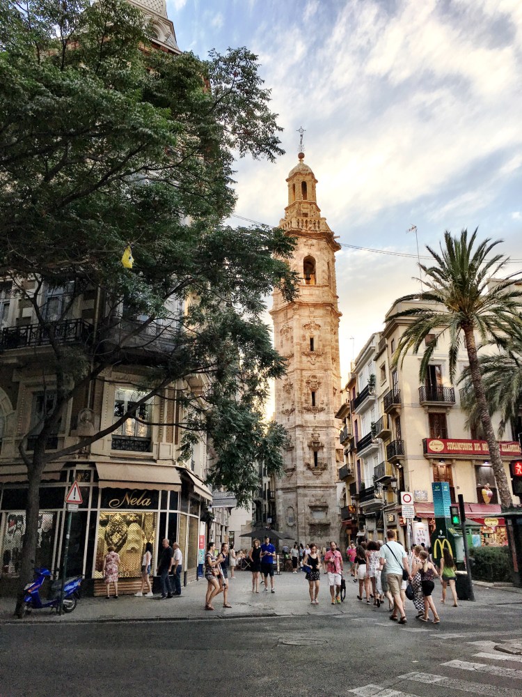 Plaza de la Reina in Valencia, Spain