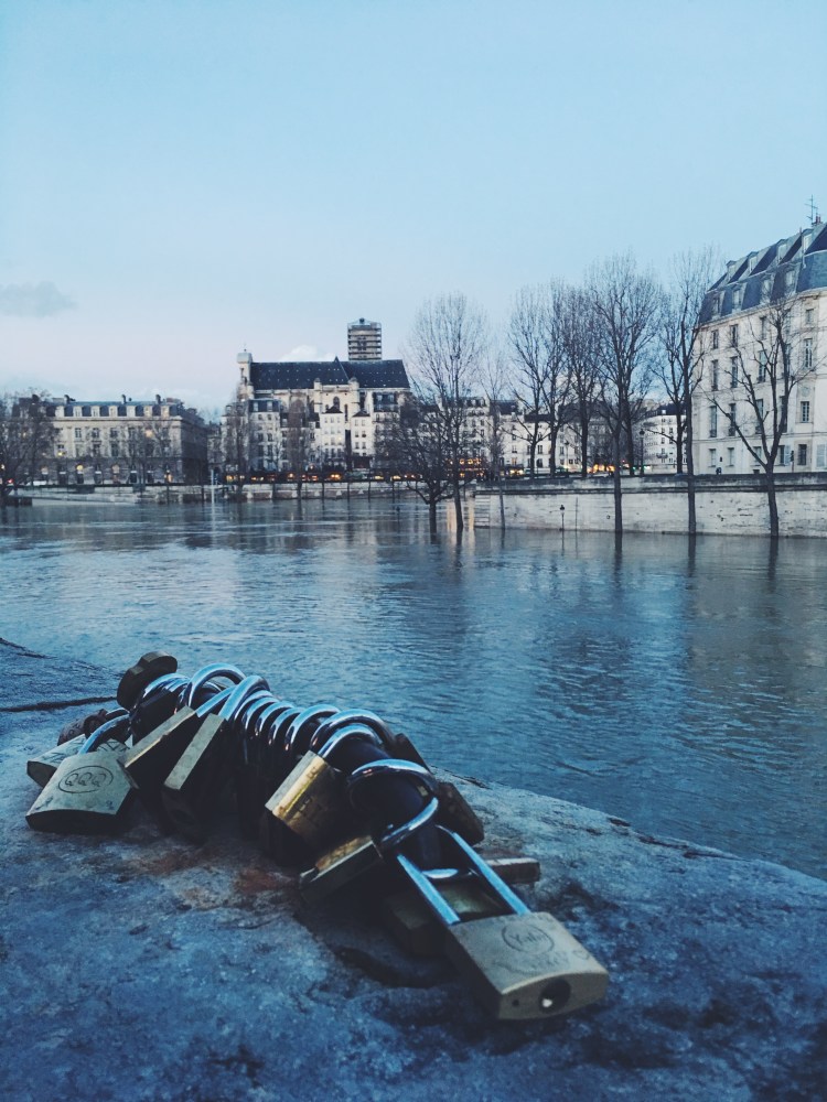 Ile St Louis February 2018