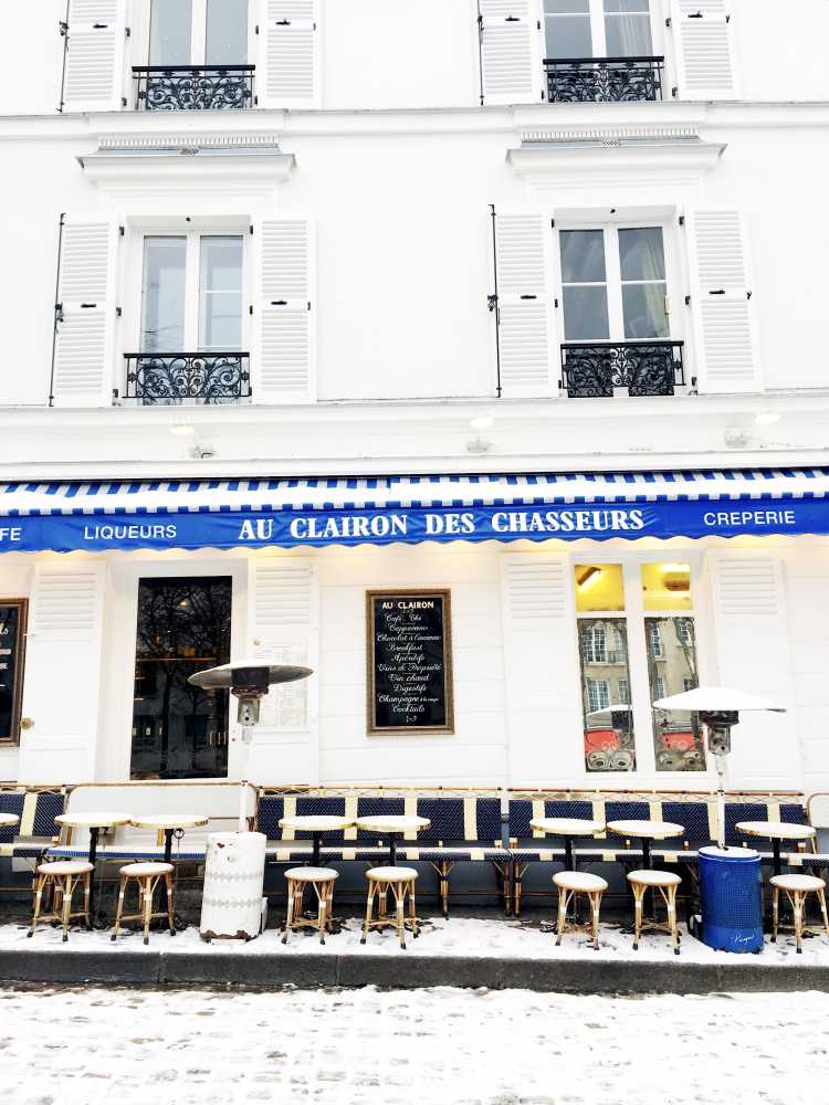 Au Clairon des Chasseurs Montmartre Paris