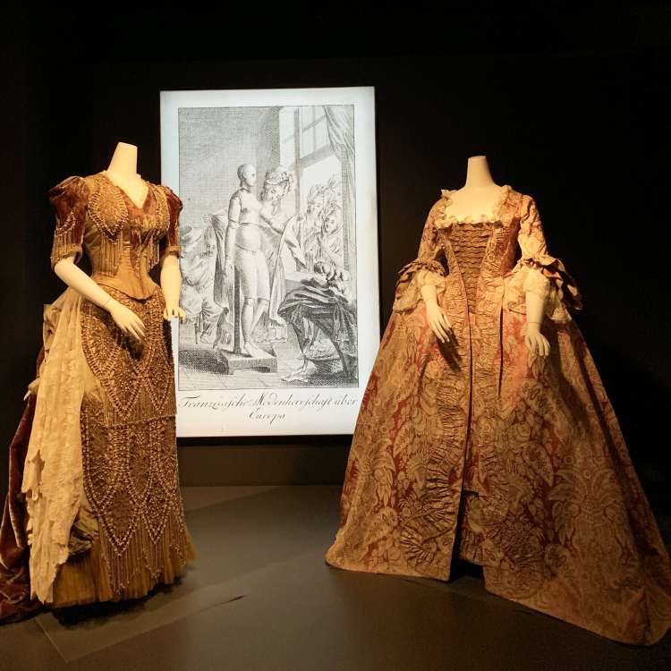 Paris FITNYC exhibit