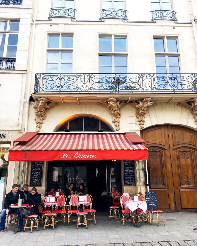 Les Chimères cafe in Paris, France